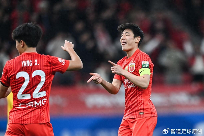 官方网站-武磊替补不到8分钟双响 上海海港4-1青岛西海岸 郑智执教遭两连败|青岛市|梅米舍维奇|穆斯卡特|李帅|中超_新浪体育_新浪新闻